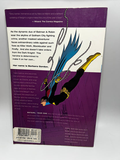 Batgirl: Year One - Paperback