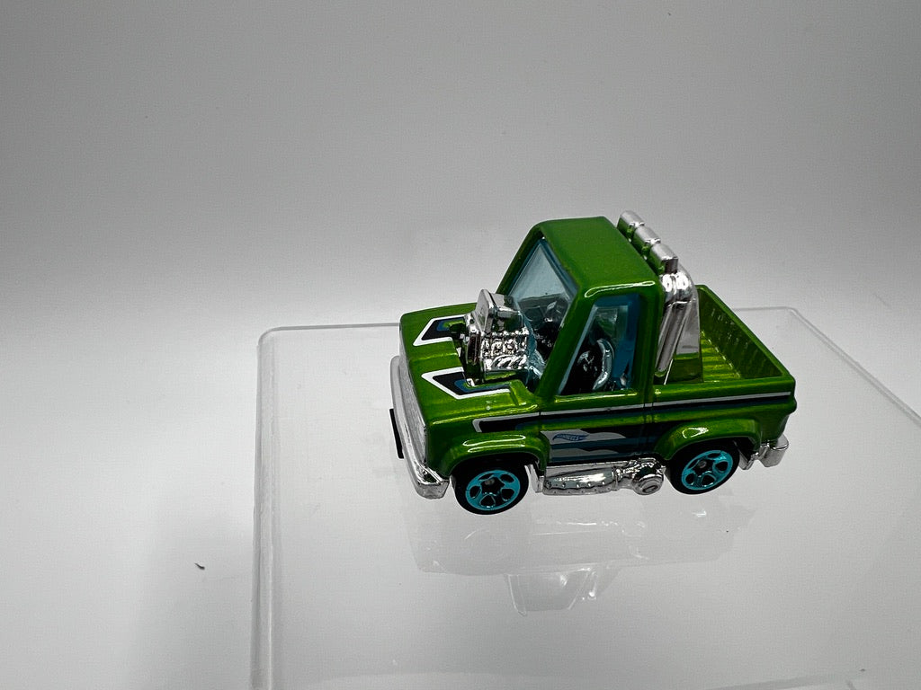 Hot Wheels Toon'd 83 Chevy Silverado (Green) UNSPUN