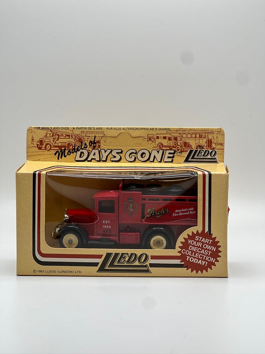 Lledo Models of Days Gone-1934 Stroh's Beer Truck (#20 in series)