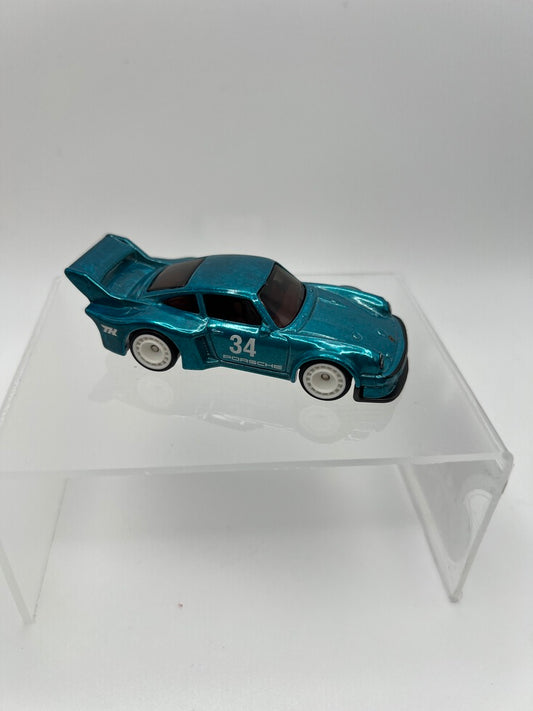 Hot Wheels Super Treasure Hunt STH Porsche 934.5 (loose)
