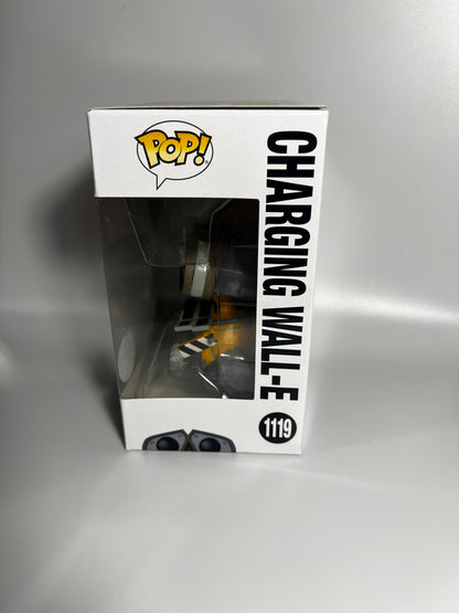 Funko Pop! Disney - Wall E - Charging Wall E  (Funko Specialty Series)