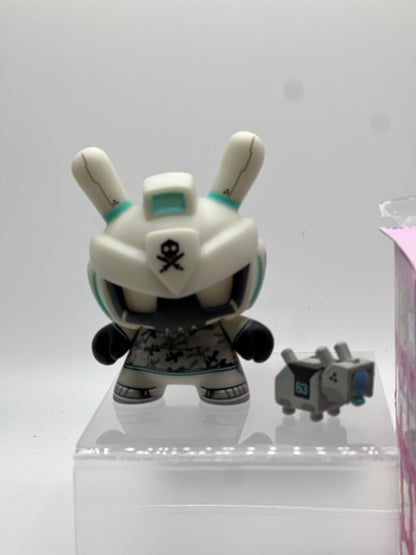 Kidrobot Art of War Dunny série : Capodastre de Sam Fout (2/20)