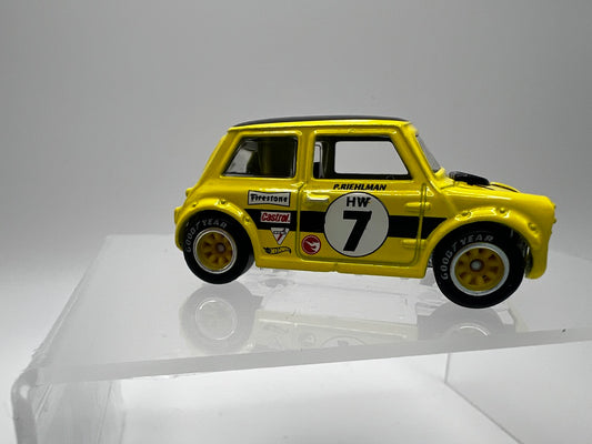Hot Wheels Compact Kings Treasure Hunt- Morris Mini - (factory wheel swap yellow rims)