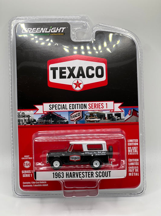 Greenlight - 1963 Harvester Scout - Texaco Special Edition Series 1