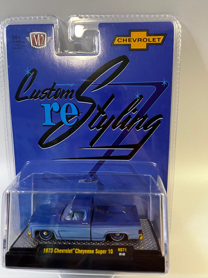 M2 Machines - 1973 Chevrolet Cheyenne Super 10 (Electric Blue) (CHASE)