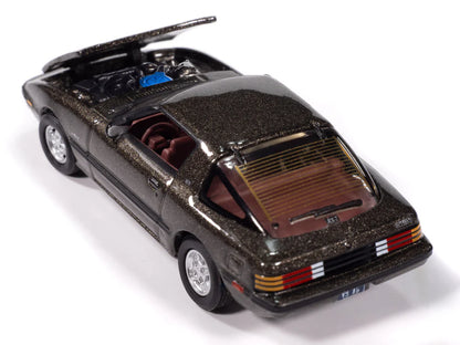 Johnny Lightning Classic Gold - 1985 Mazda RX-7 (V9 Metallic Silver)