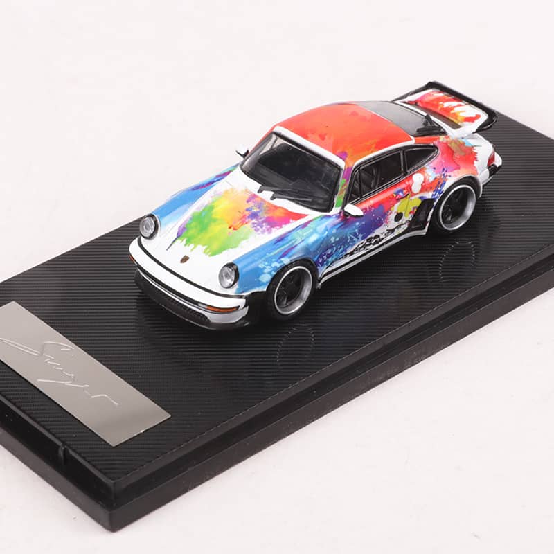 Inno64 - Nissan Silvia (S14) RHD (volant à droite) bleu et violet métallisé avec bande jaune "Tomonori Idekawa's Rocket Bunny Boss"