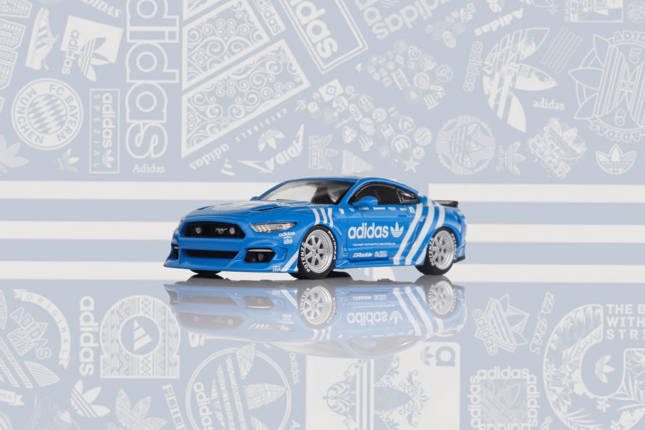 (PREORDER) Liberty64 Ford Mustang Wide-Body Lowside (Adidas Livery)