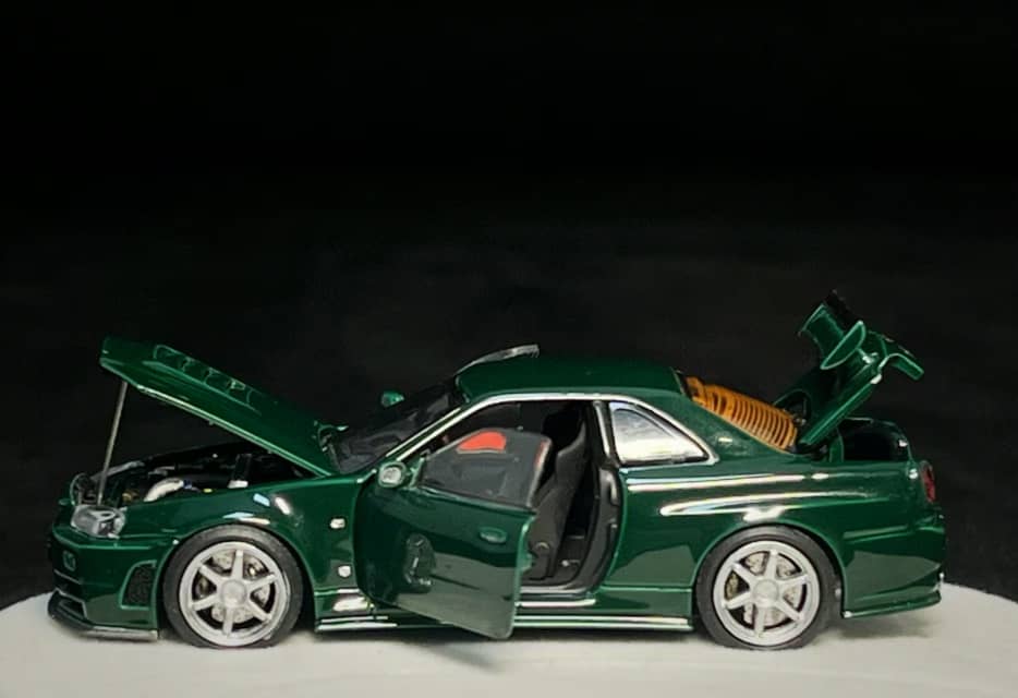 (PREORDER) PGM Nissan GTR R34 Z-TUNE (British Green)
