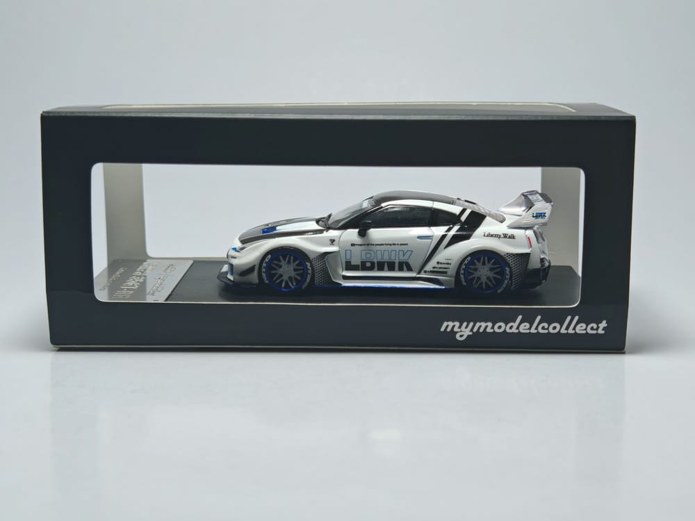 MMC RWB930 Bleu Chromé (Queue de Canard) 