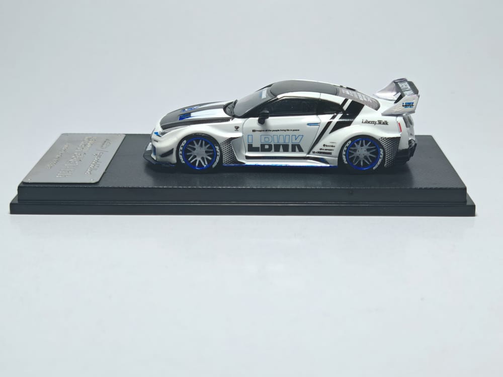MMC RWB930 Bleu Chromé (Queue de Canard) 