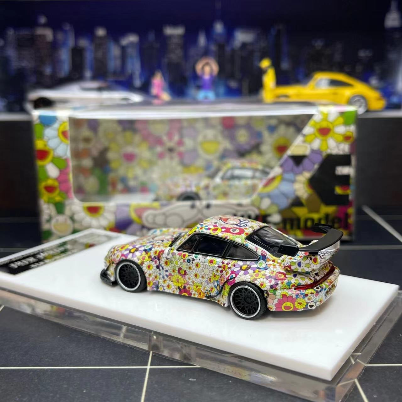 (PREORDER) XKE Model Porsche RWB 993 (Takashi Murakami Livery)
