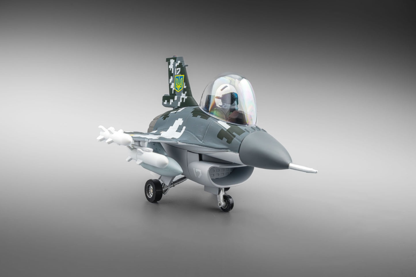 (PREORDER) Fortune Leopard Fighter Jet Q version QF16 (Camouflage)