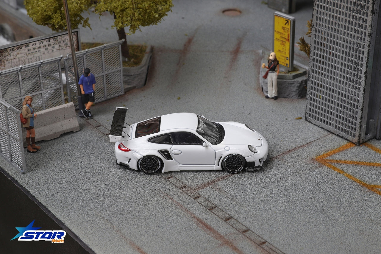 DCM Modificado Audi RS6 (plata/gris) 