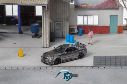 (PREORDER) Fuji Nissan Skyline R34, GT-R Nismo Z-Tune High-end Version (Gun Grey)