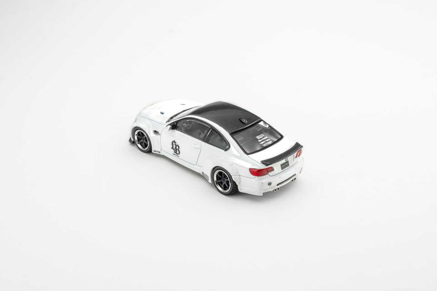 (PREORDER) Fine Model LB Modified BMW M3 E92 (Pearl White)