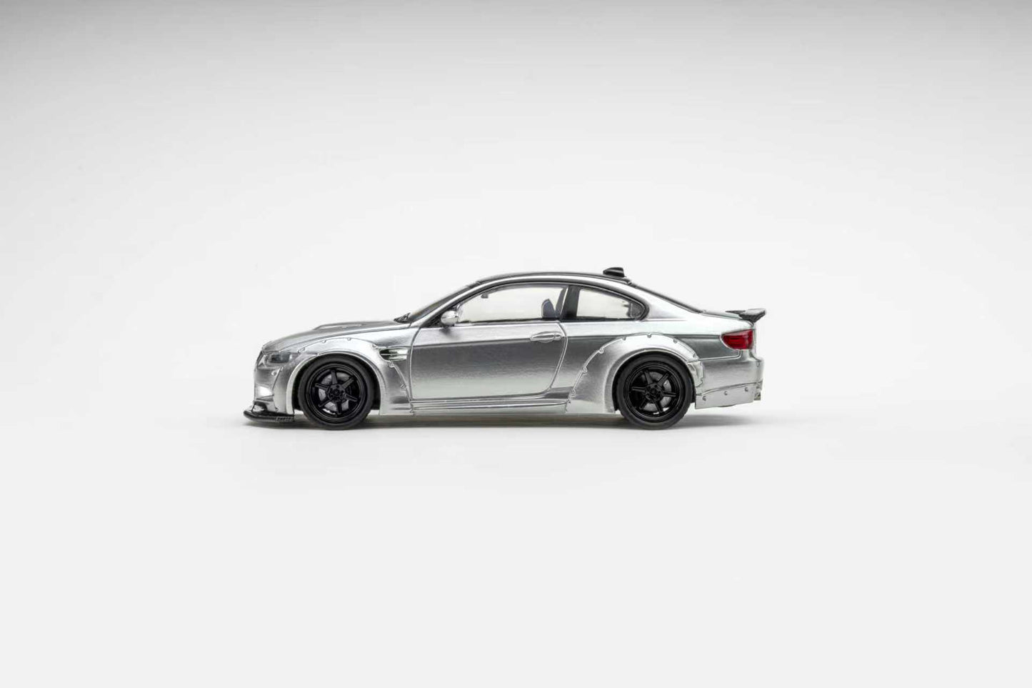 (PREORDER) Fine Model LB Modified BMW M3 E92 (Bright Silver)