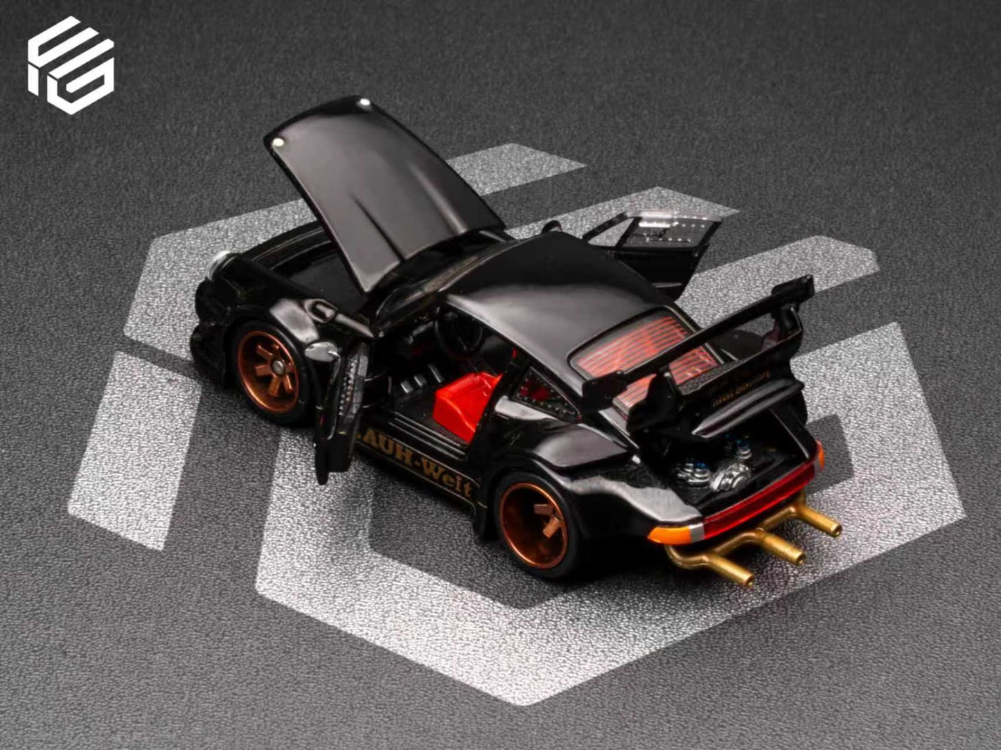 (PREORDER) FG Porsche RWB 930 Fully Open (Black)