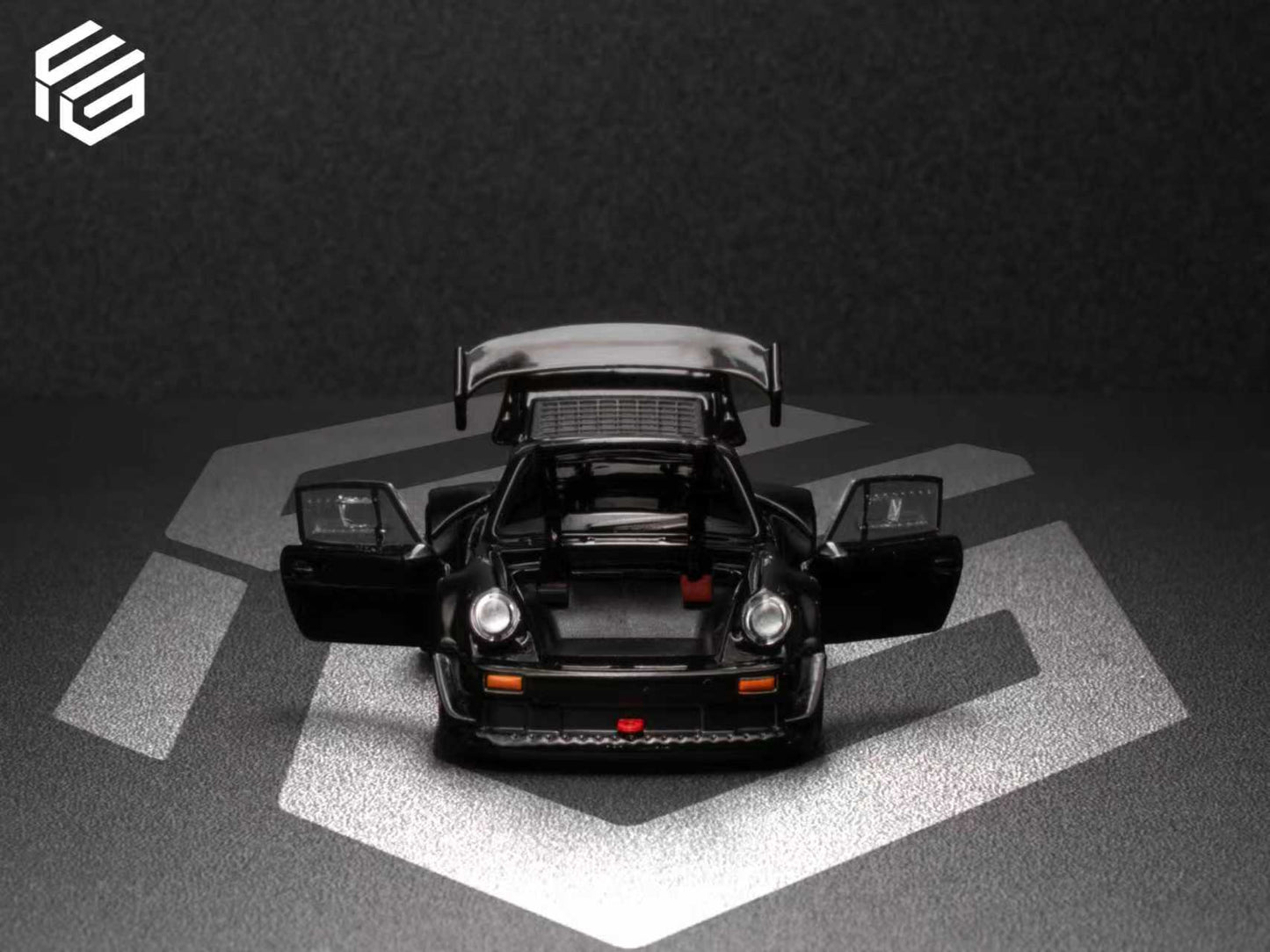 (PREORDER) FG Porsche RWB 930 Fully Open (Black)