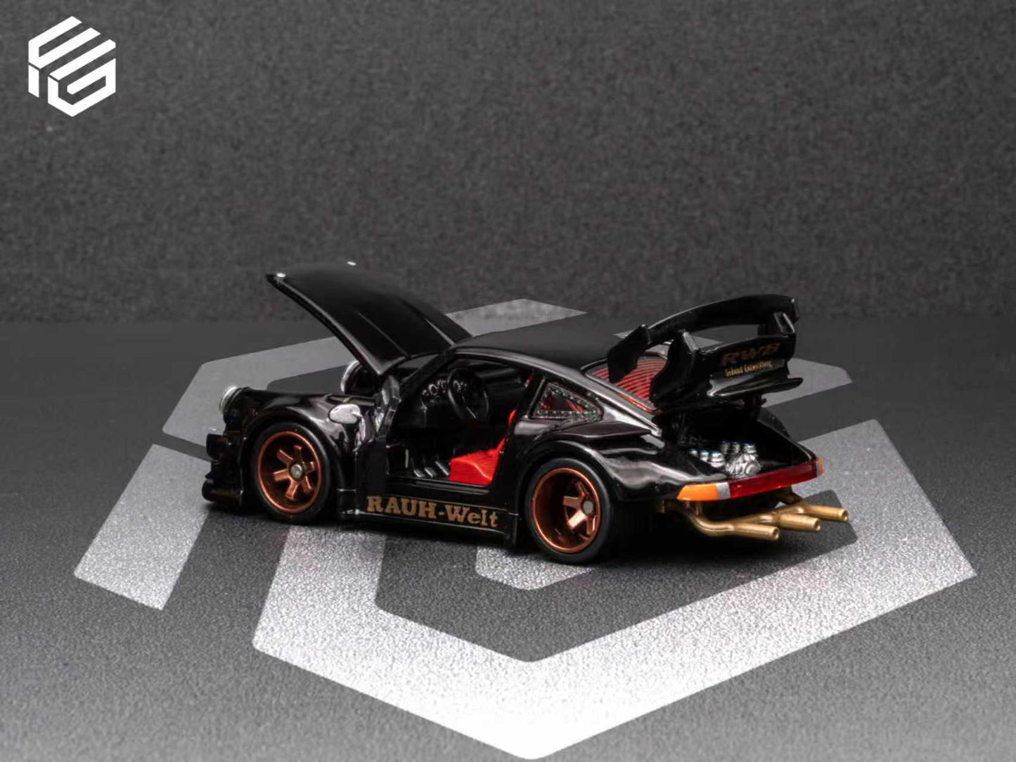 (PREORDER) FG Porsche RWB 930 Fully Open (Black)