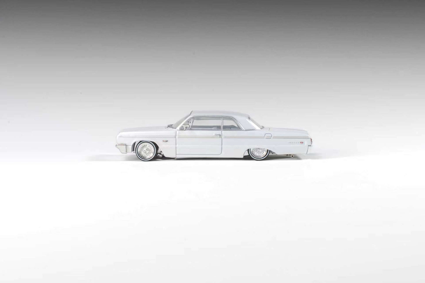 (PREORDER) 97Model 1964 Chevrolet Impala Low Rider Hopping Chassis Modified "Lo-Lo"