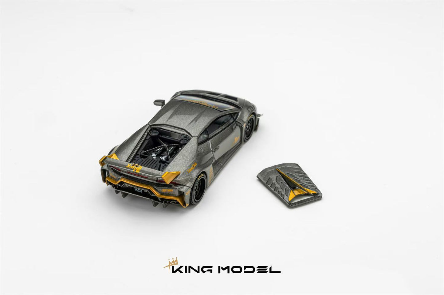(PREORDER) King Model Lamborghini LB Huracan (Grey Gold)