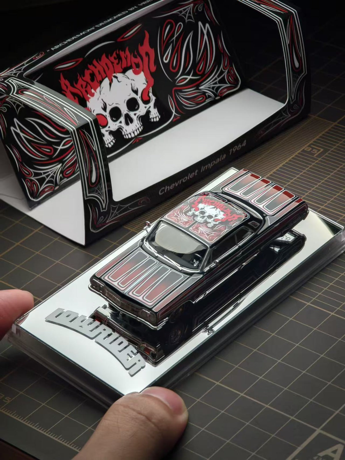 (PREORDER) 97M - 1964 Chevrolet Impala Special Edition "Day of the Dead"