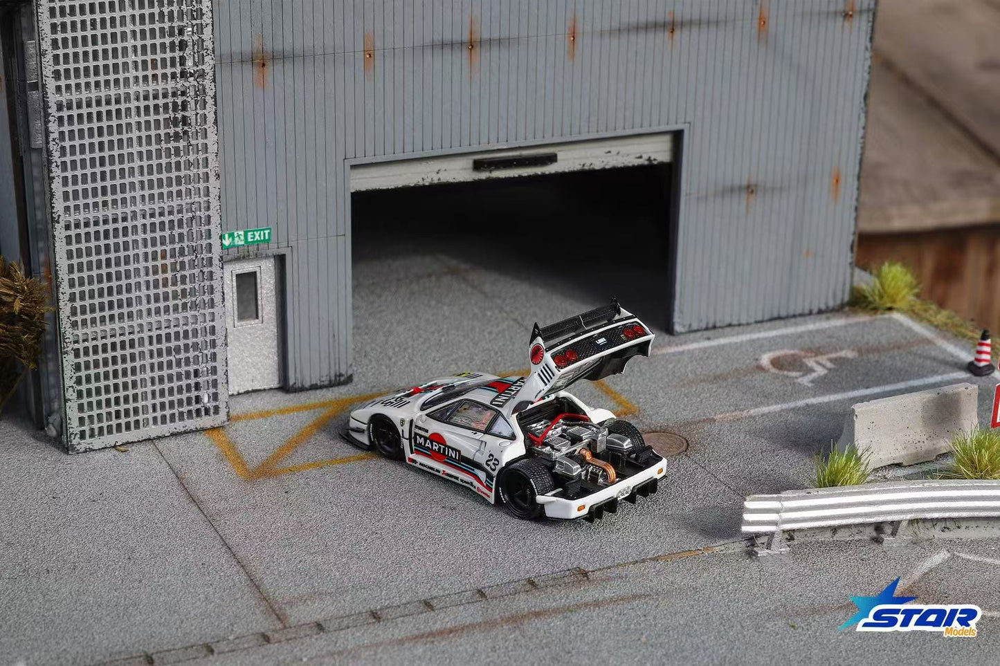 (PREORDER) Star Models Supercar F40 LB-Works Wide-Body Modified (Martini 23# Ordinary)