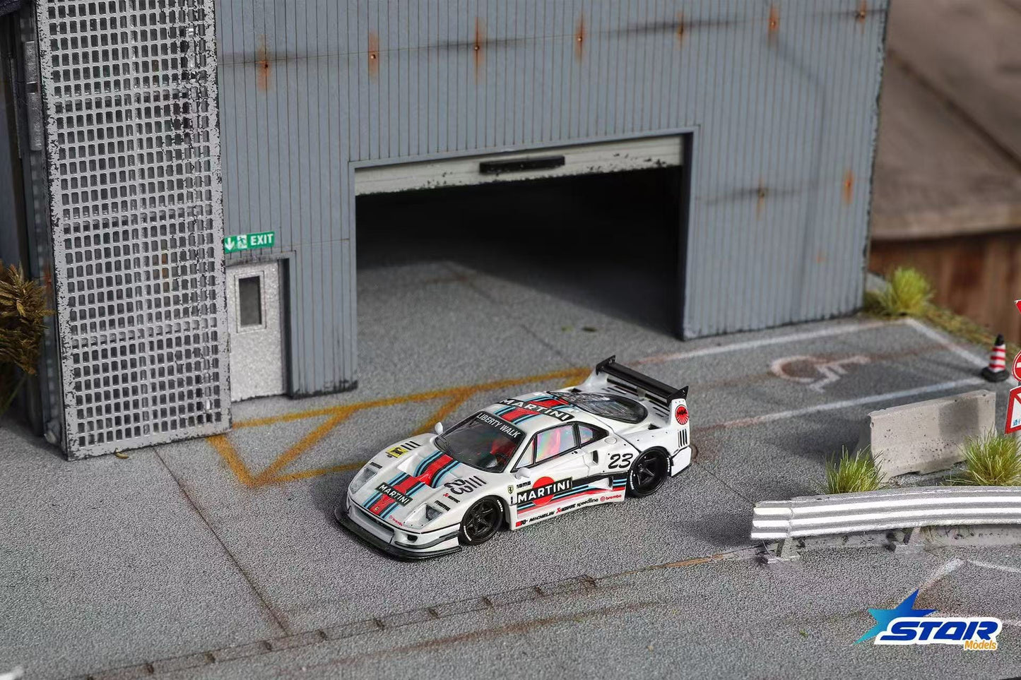 (PREORDER) Star Models Supercar F40 LB-Works Wide-Body Modified (Martini 23# Ordinary)