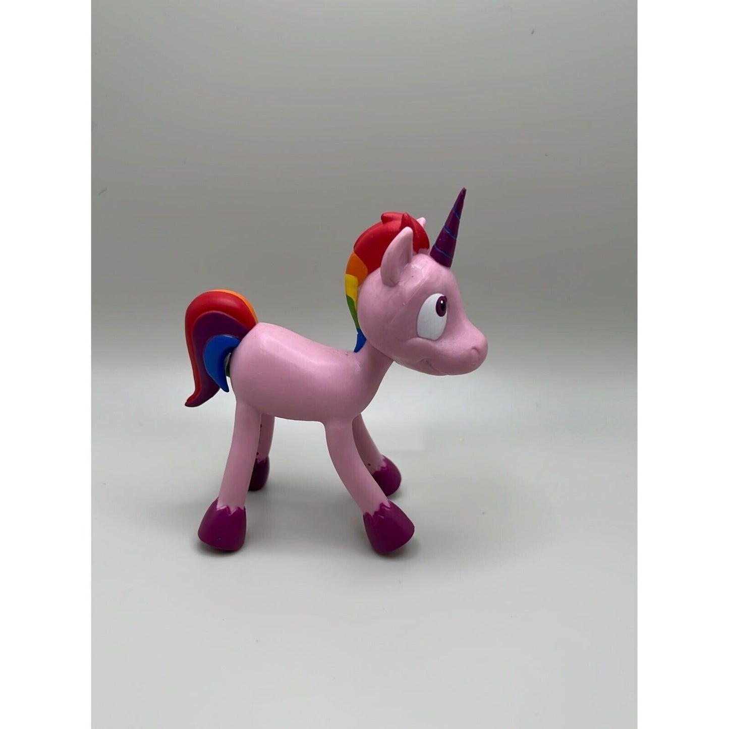 Bendable unicorn figure