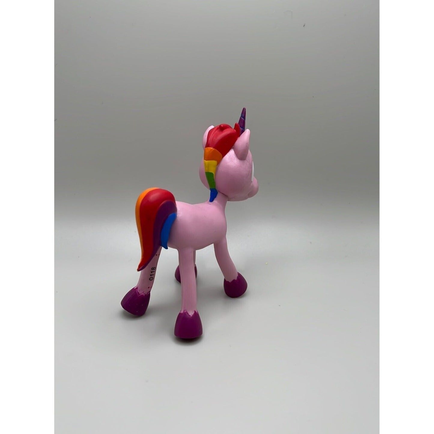 Bendable unicorn figure