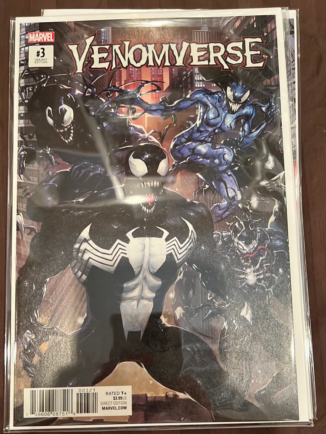Venom Runs and variant covers/titles