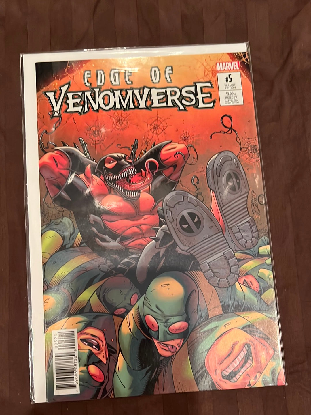 Venom Runs and variant covers/titles